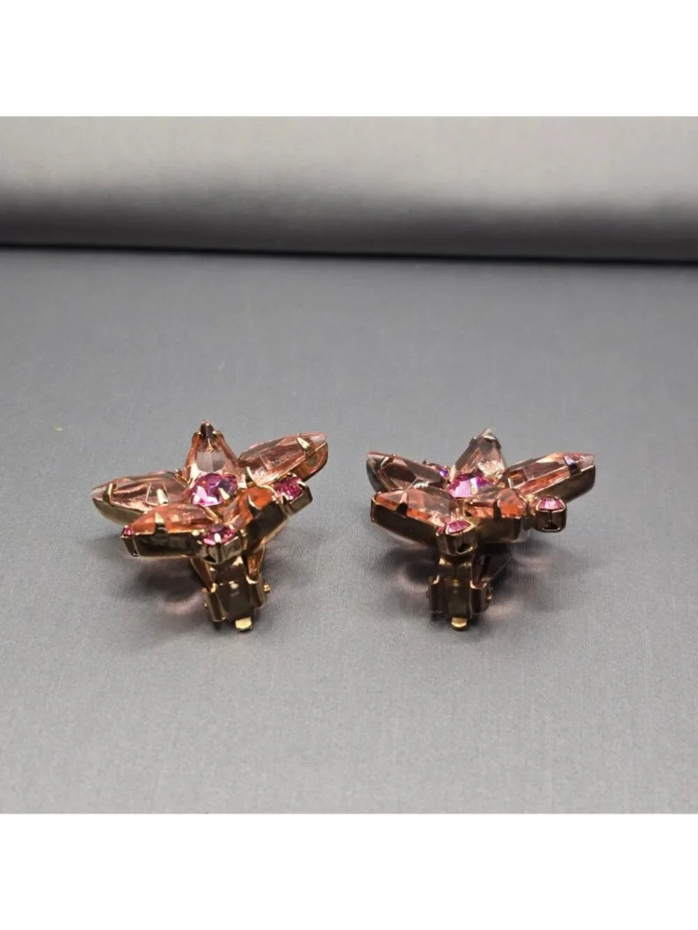 Vintage Pink Rhinestone Starburst Clip On Earrings Peach Mid Century Modern